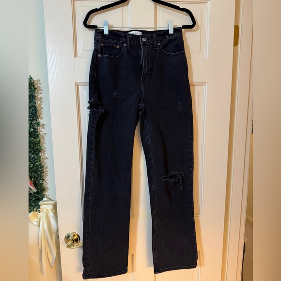 Women’s Abercrombie The Vintage Straight High Rise Black Jeans Sz 25/0 L - Picture 1 of 6
